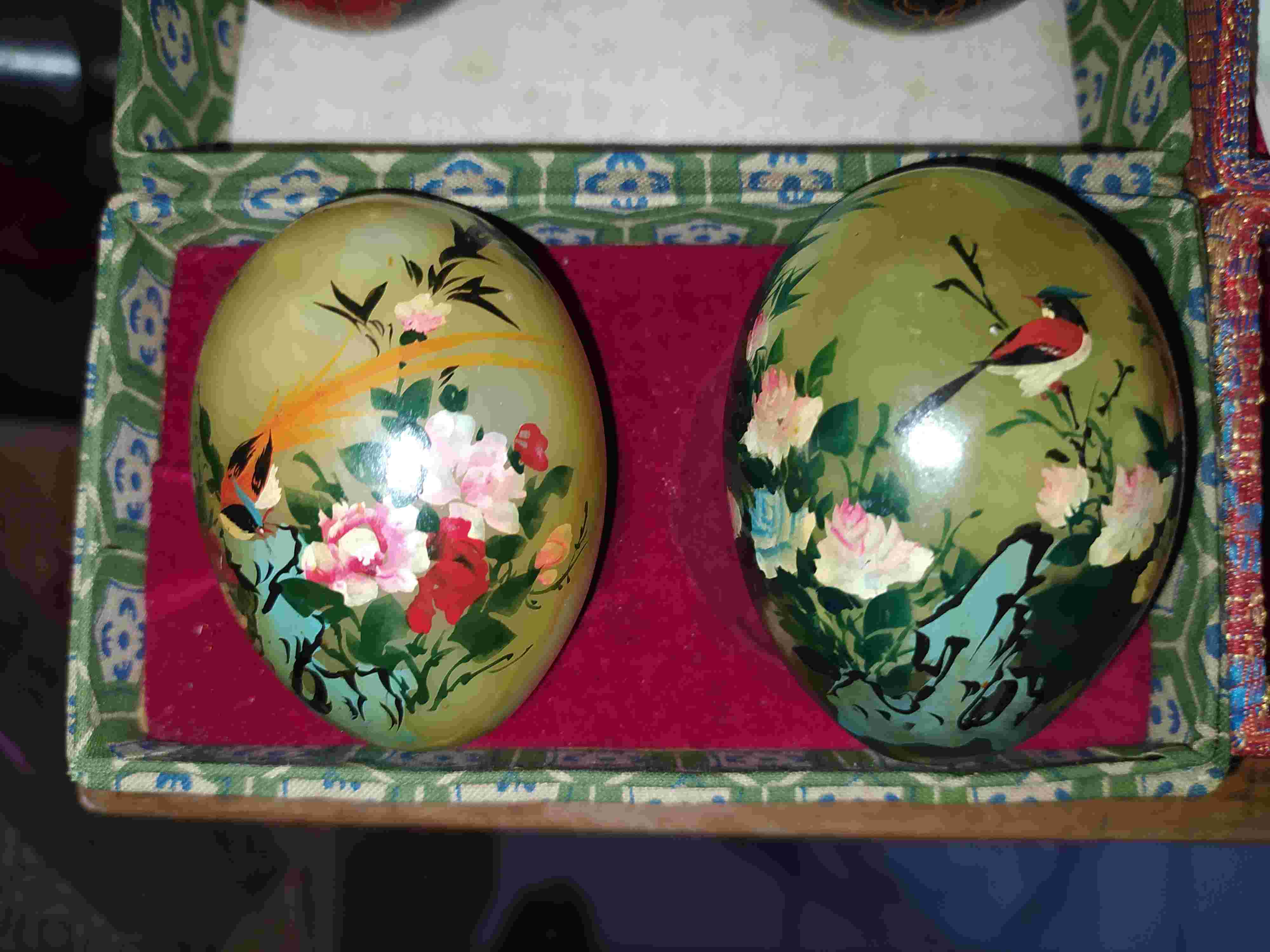 Batu Mustika Telur lukis Peninggalan Si Mbah