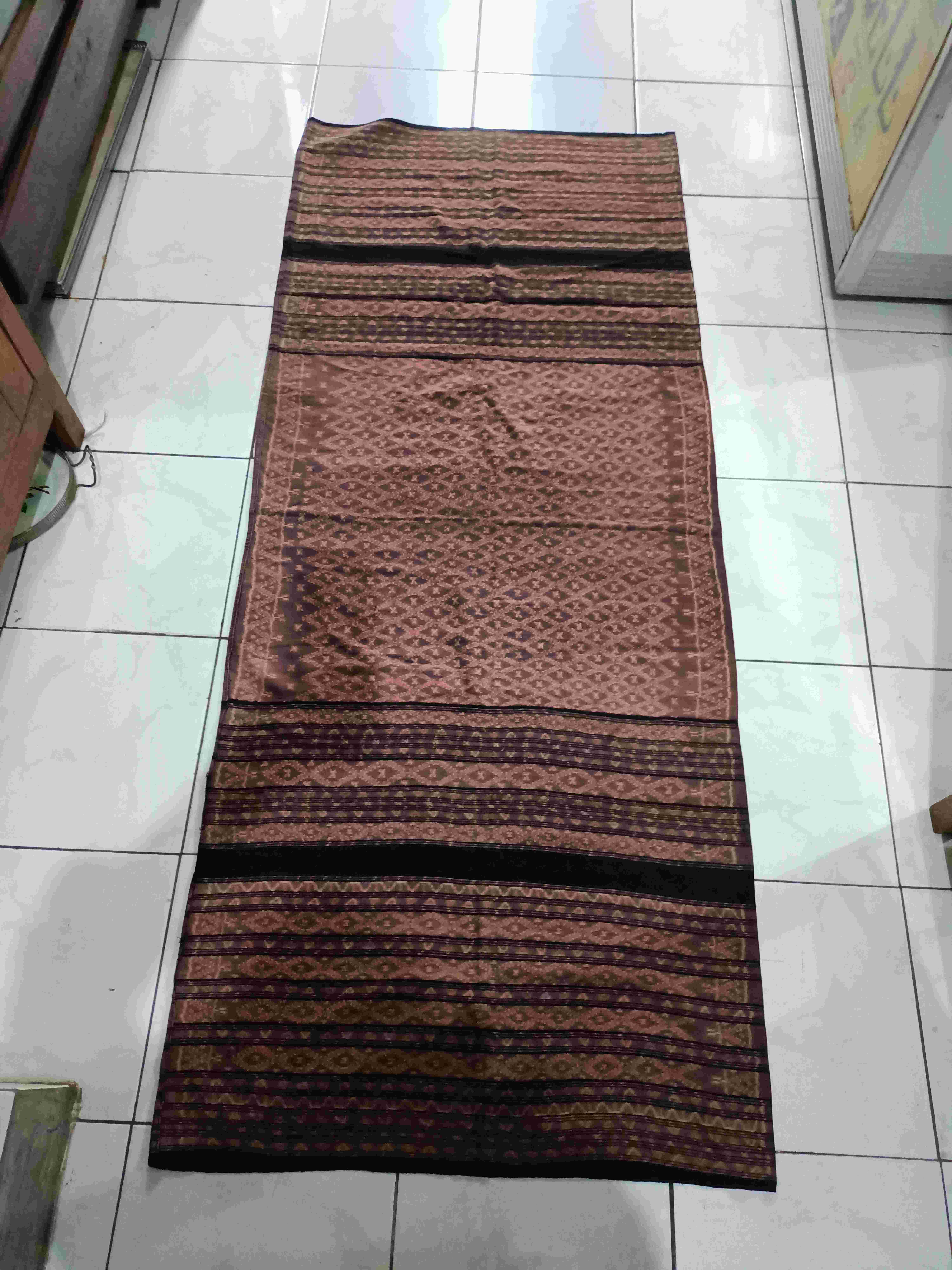 Sarong Flores ~ NTT* 172 cm X 63 cm