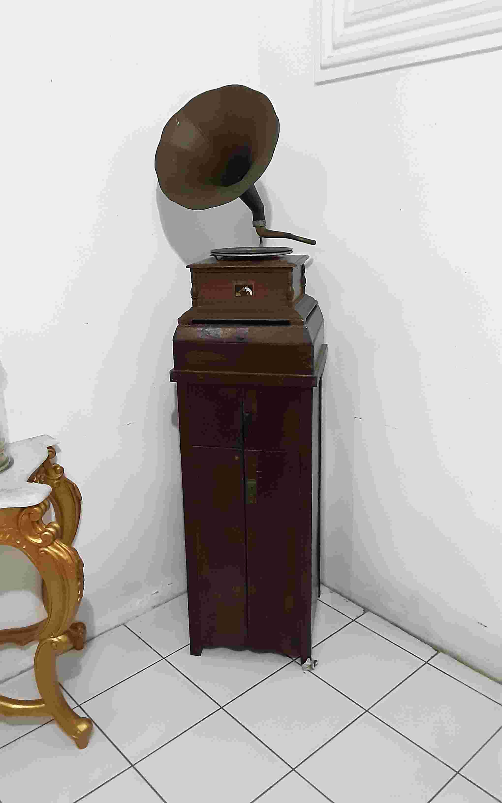 Gramaphone