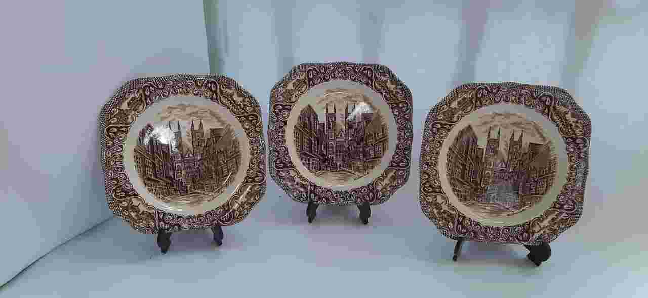 Piring Keramik Antik