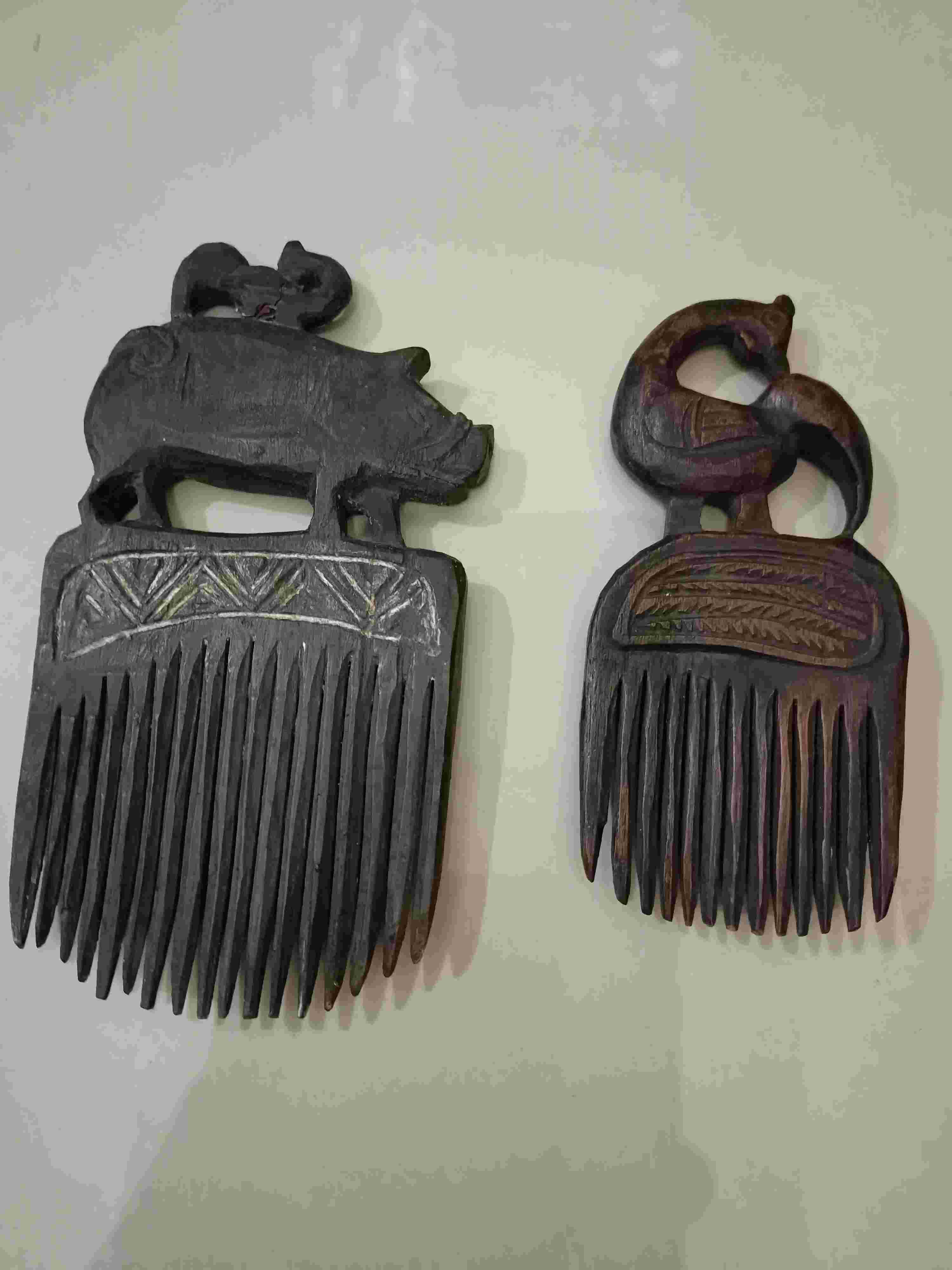 Sisir Primitif ~ Sumba