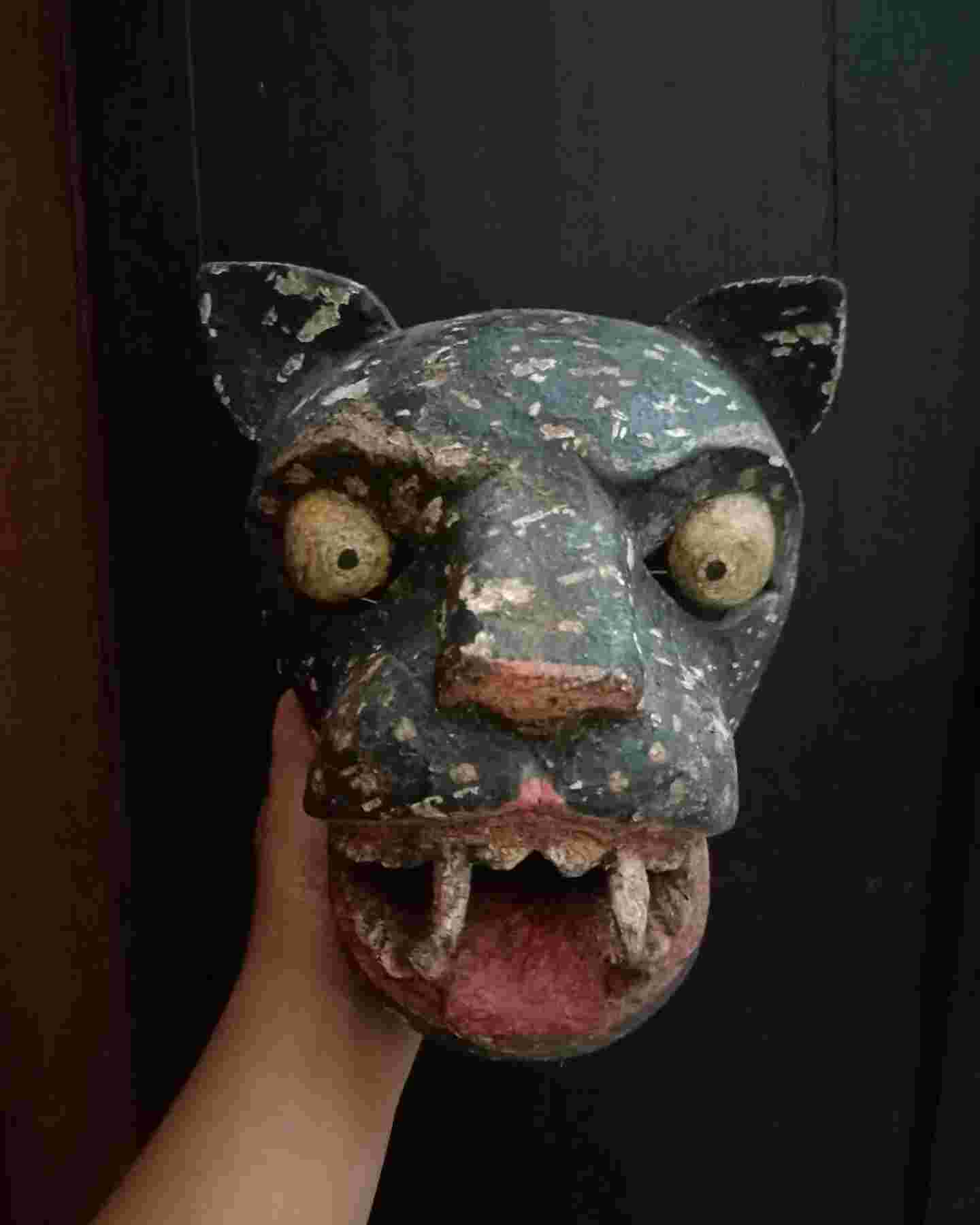 Topeng Macan Vintage