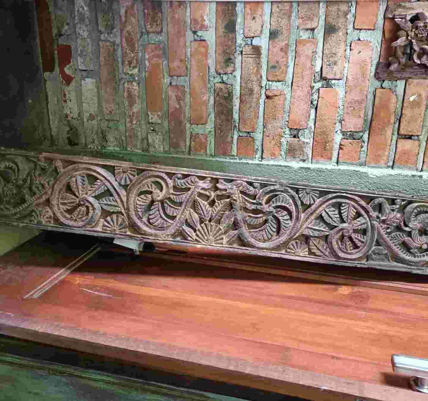 Papan Ukir Kayu Jati