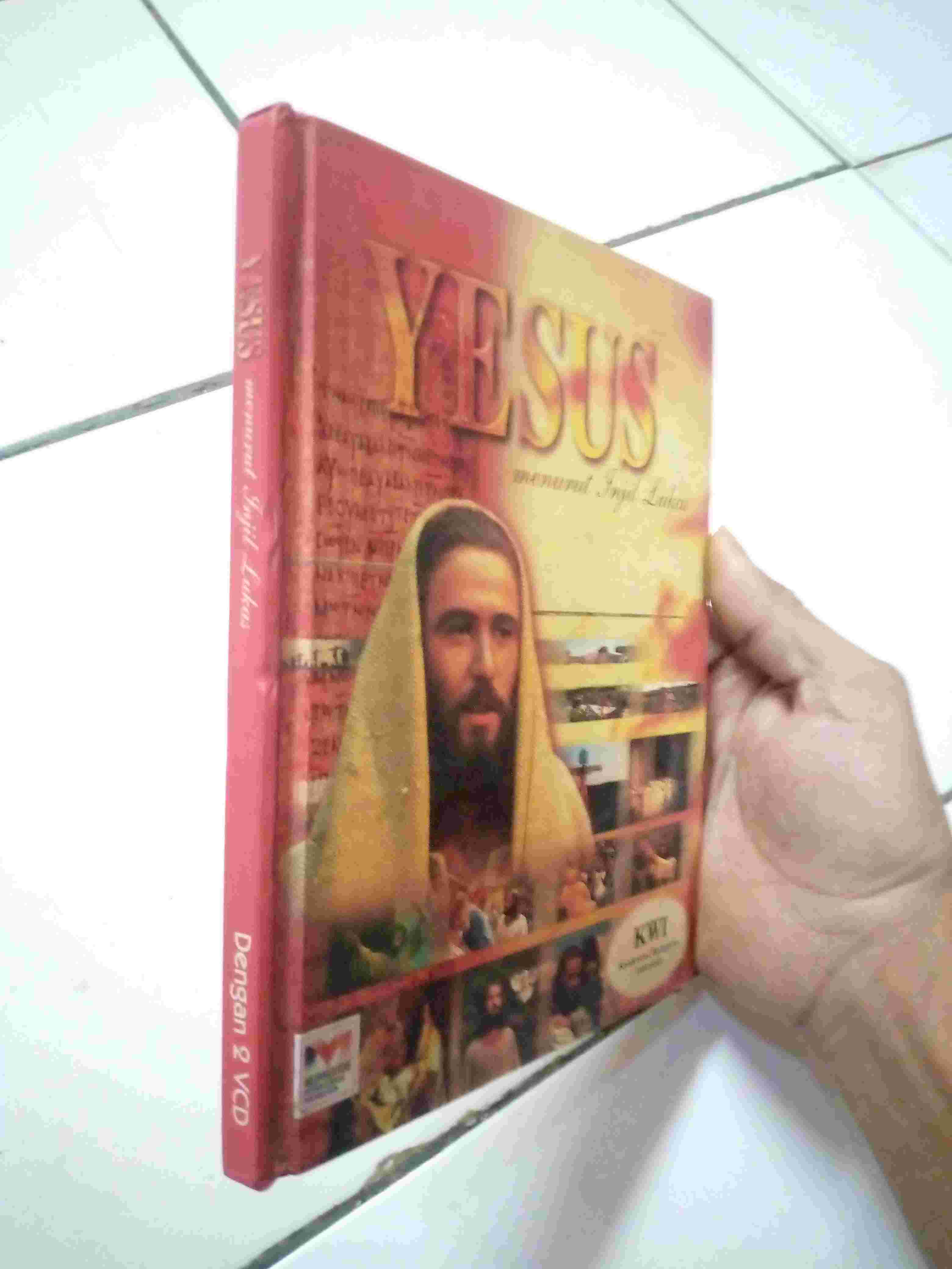 Buku VCD - YESUS Menurut Injil Lukas - DILENGKAPI 2 PLAT VCD Printed by The Indonesian Bible Society Printing Press Tahun 2003