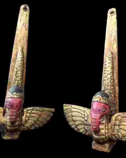 Gantungan Kelambu ~ Prada