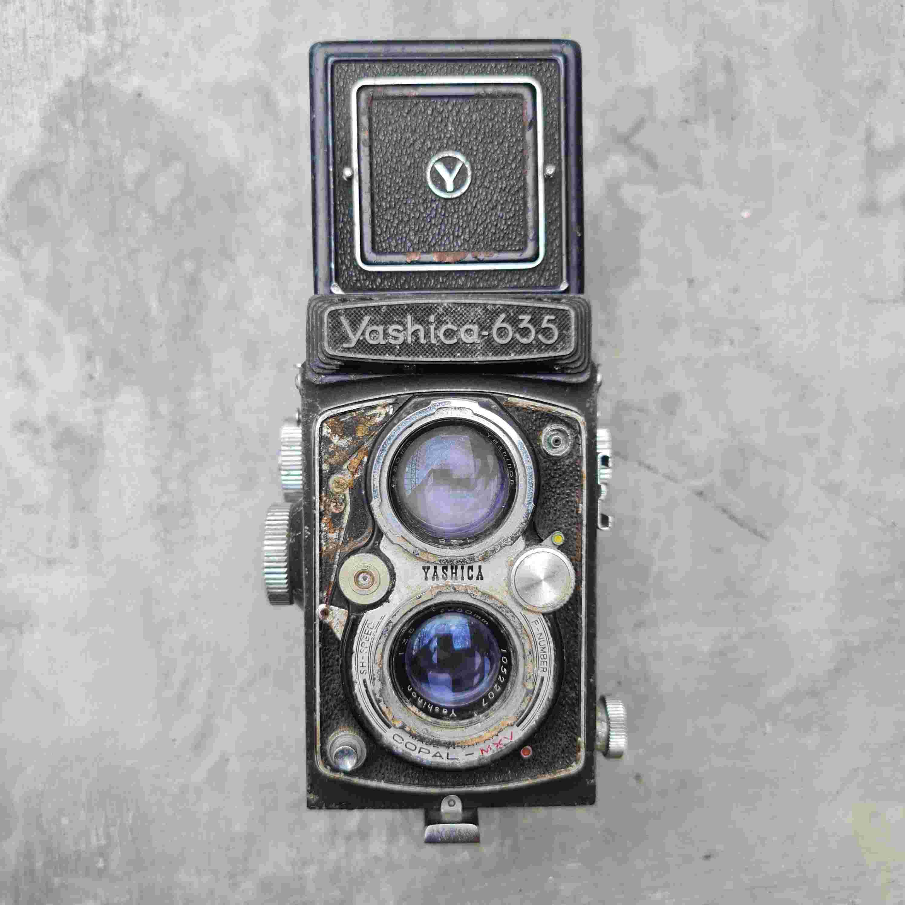 Kamera Antik Yashica 635 1958