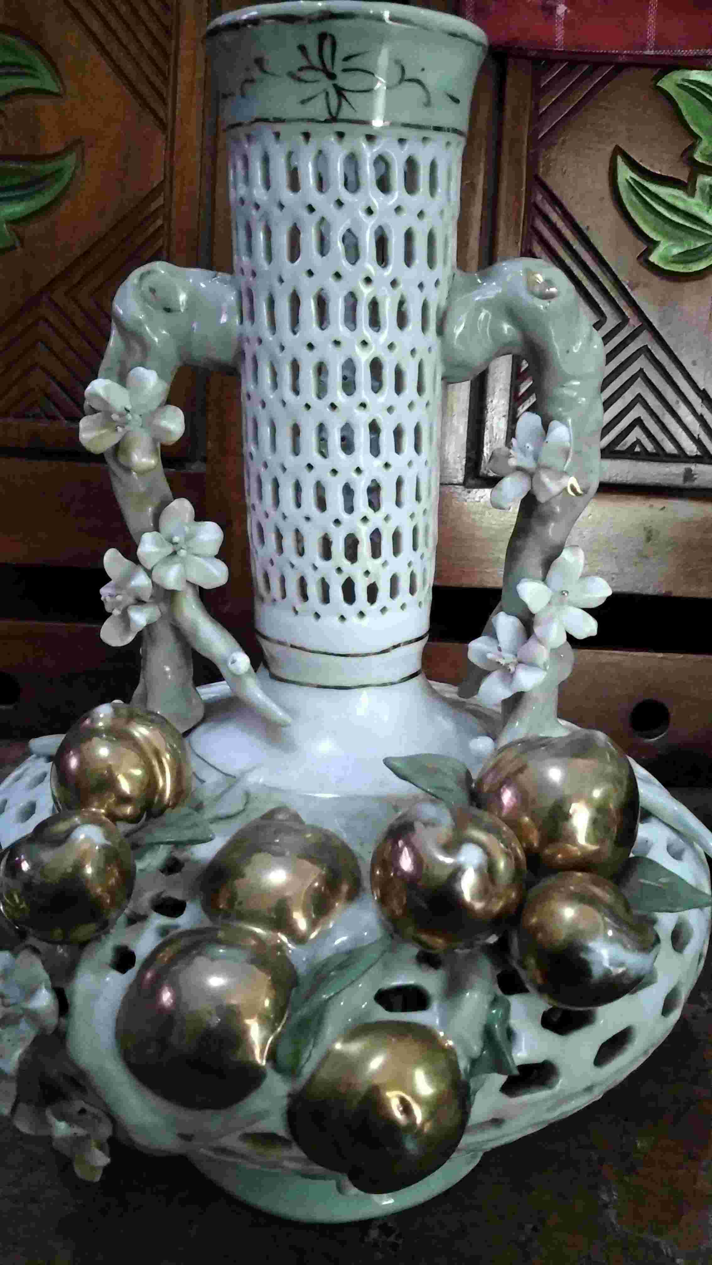 Guci Keramik China Antik