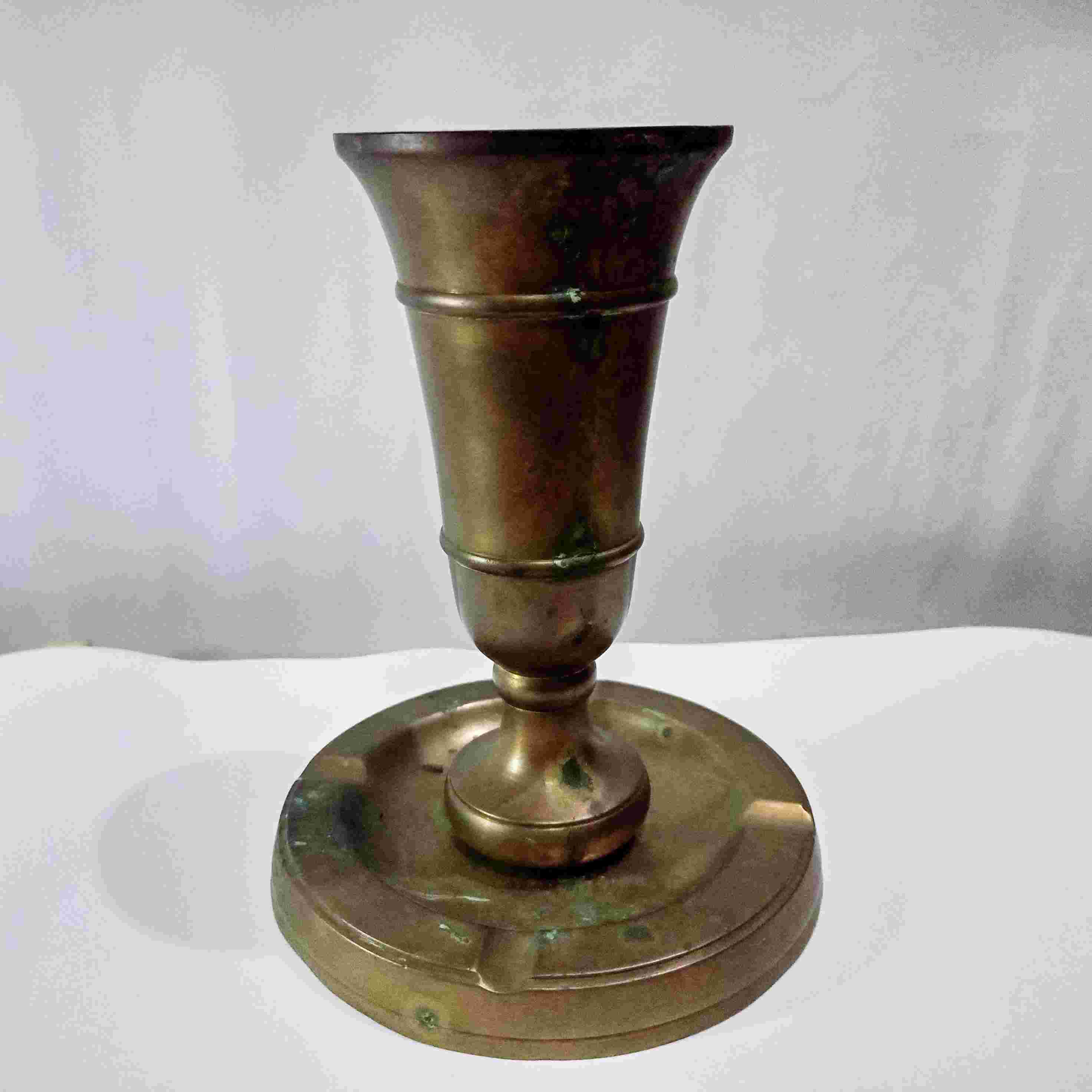 Asbak & Vas Bunga Meja Untuk Ruang Tamu atau Teras Rumah