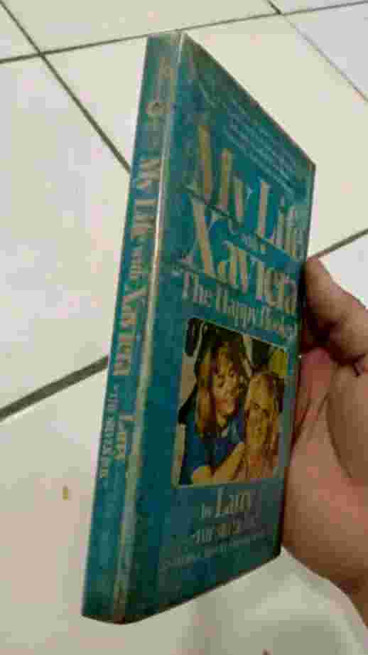 Novel MY LIFE WITH XAVIERA - The Happy Hooker - By Larry - Printed in U S A - Tahun 1974