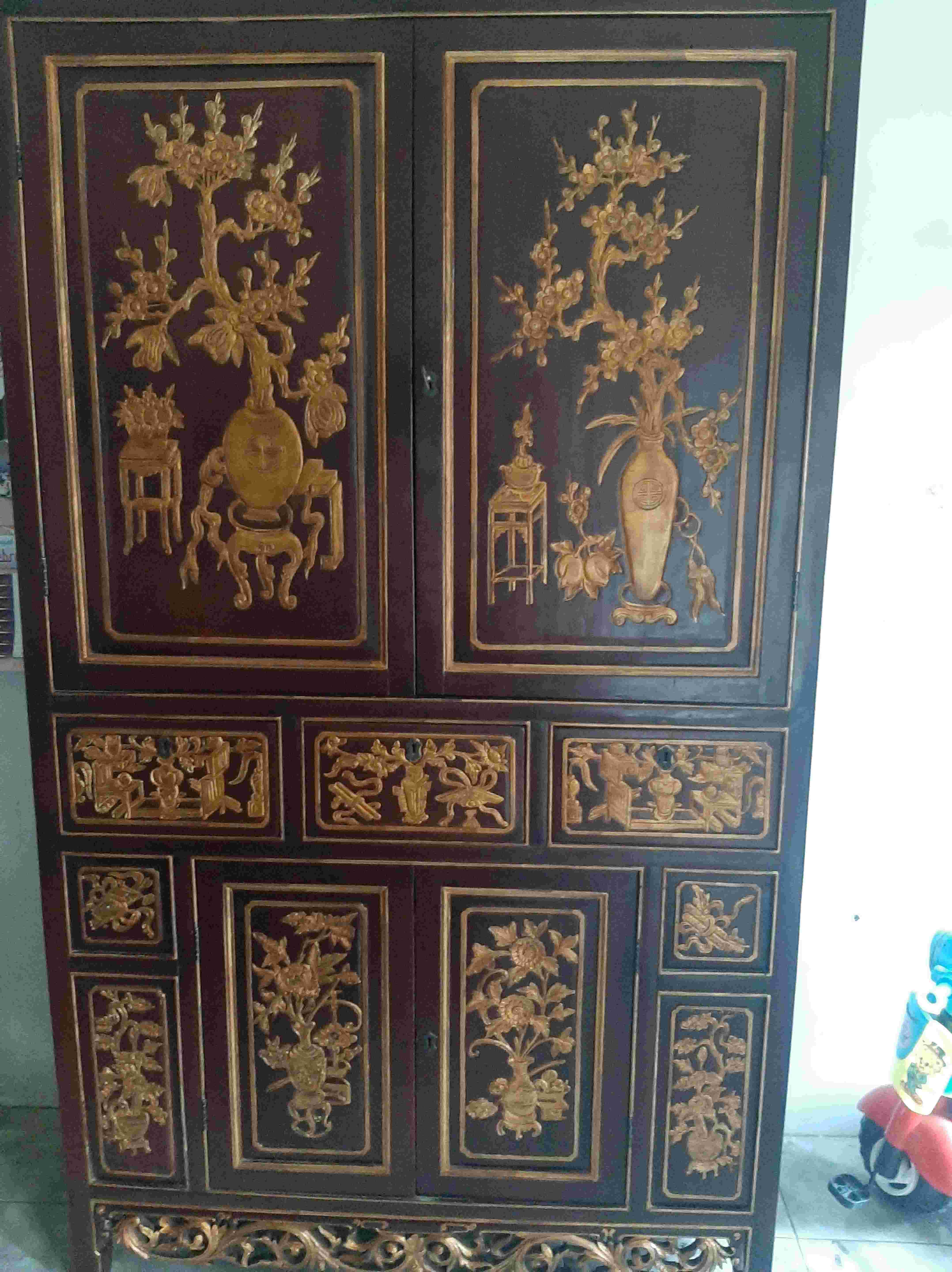 Lemari jati kuno motif  china