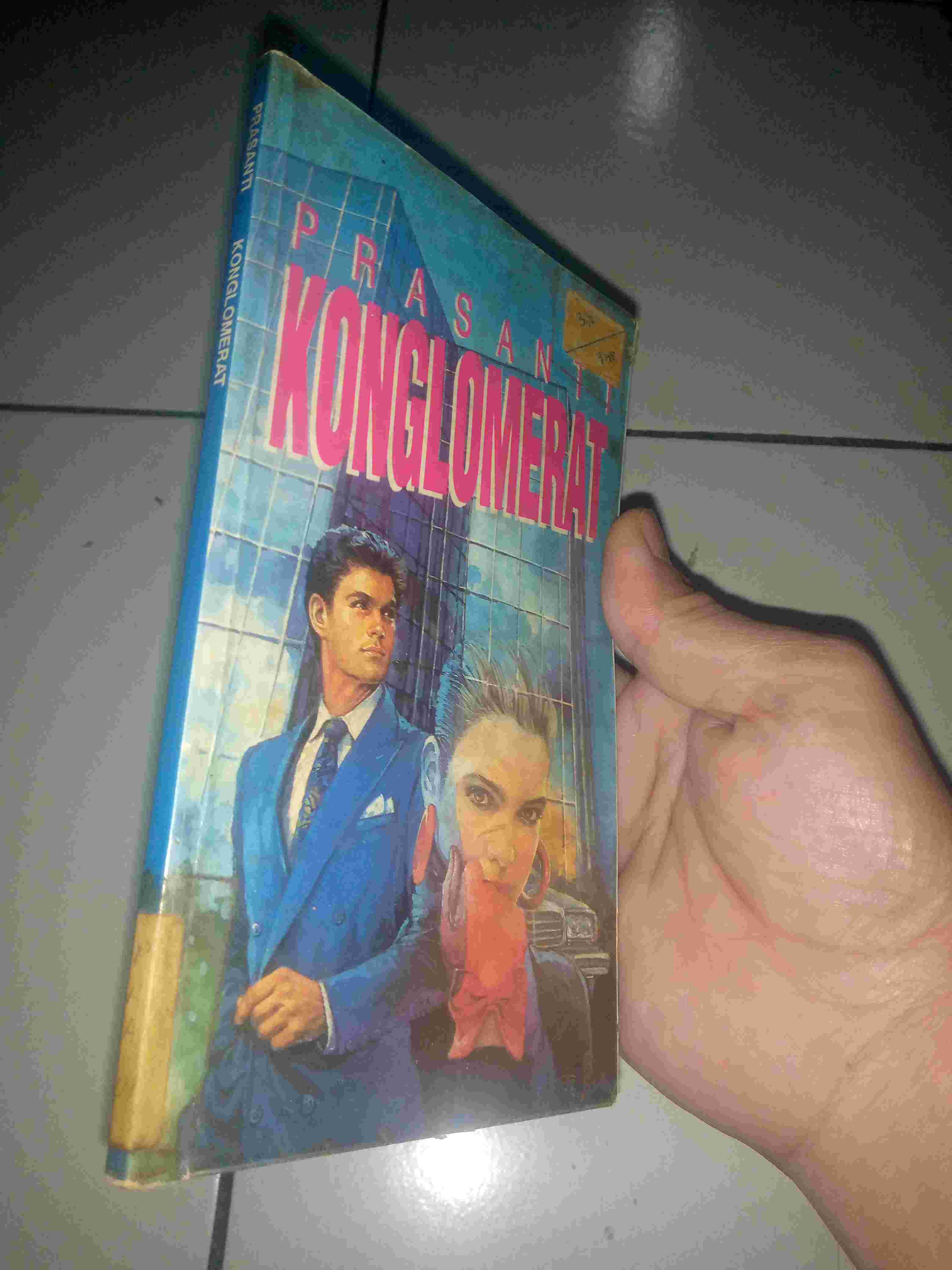 Novel KONGLOMERAT Oleh Prasanti Penerbit GRAMEDIA Jakarta - 1992