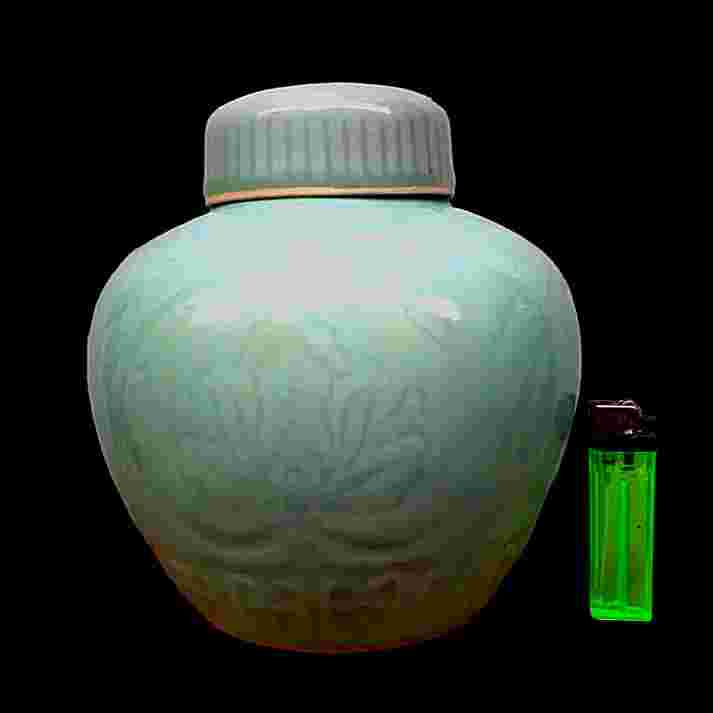 Barang Jadul Porselen Tempat Jahe Celadon Cina Ukuran Besar Utuh Antik