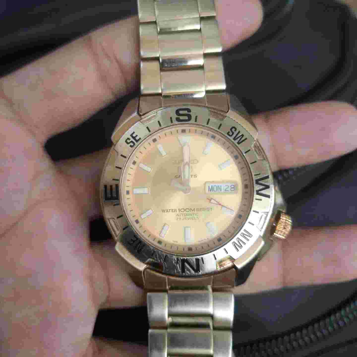 Jam Tangan Seiko 5 sport