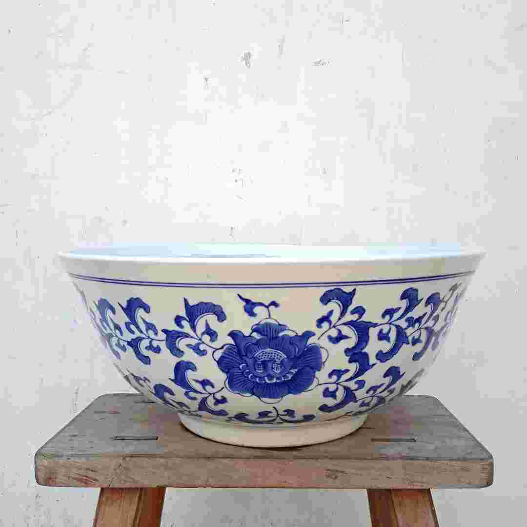 Antik Mangkok Porselen Biru Putih Motif Bunga Ukuran Besar Utuh Tua