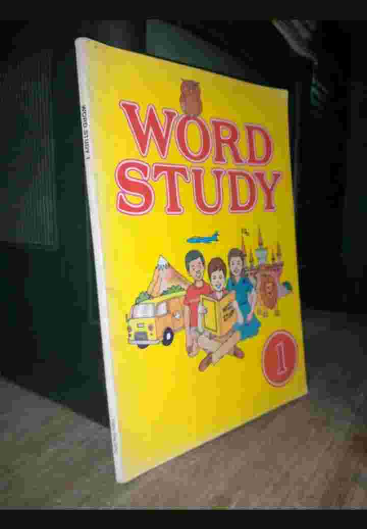 Buku WORD STUDY 1 Berisi full gambar dan latihan membaca dalam bahasa Inggris Terbitan Singapore Tahun 1983