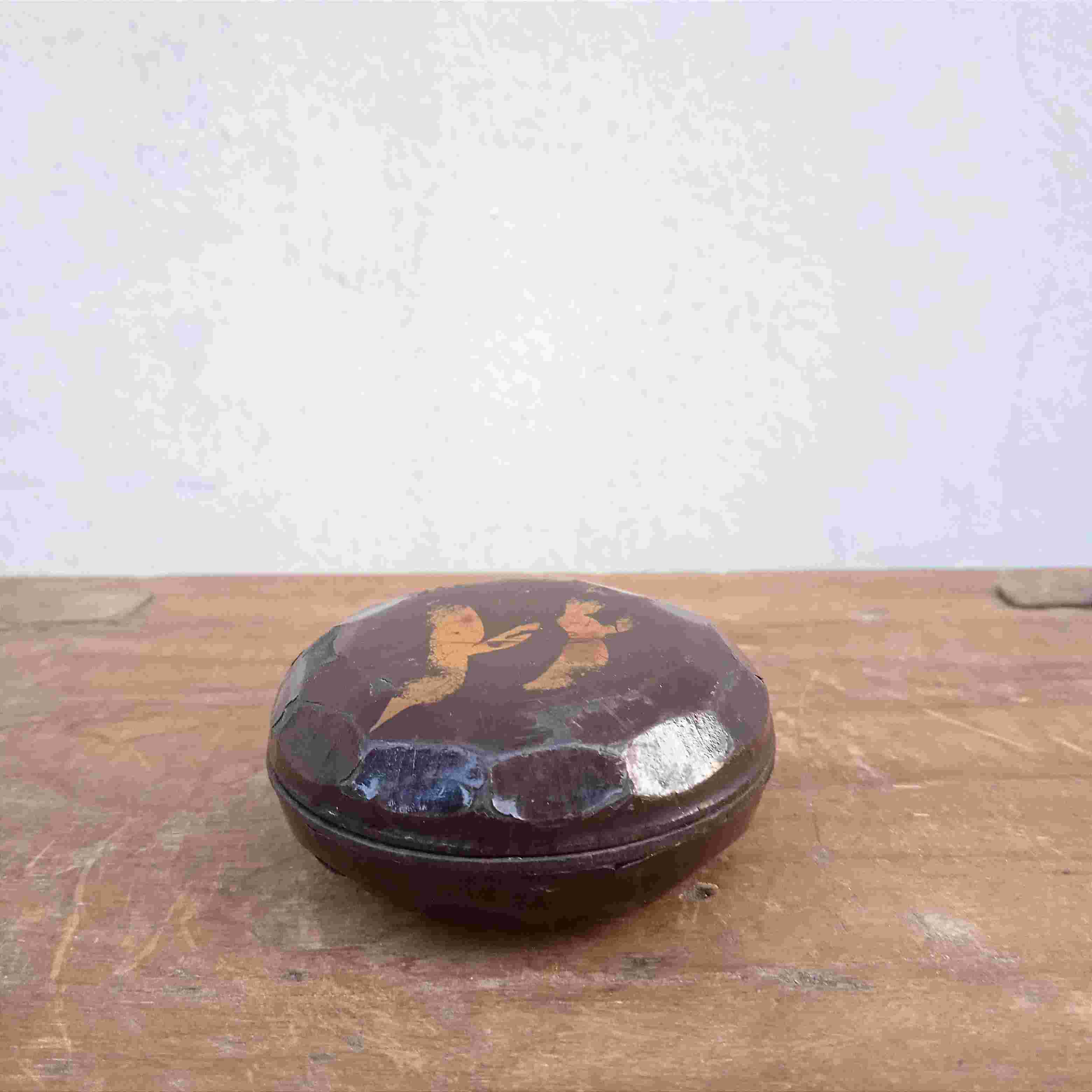 Antik Tempat Bedak Cina Bahan Kayu Ukuran Kecil Utuh Tua