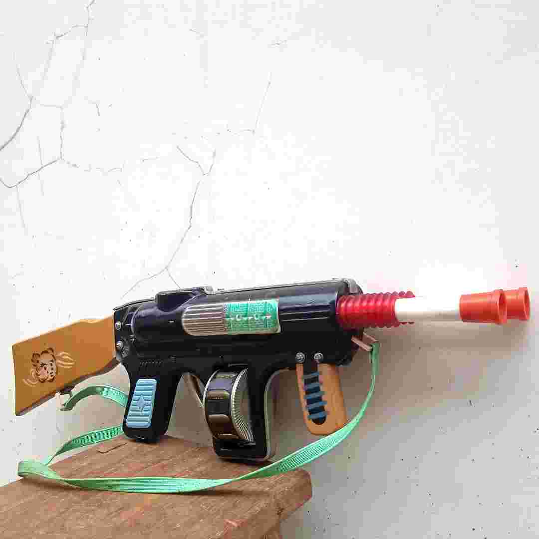 Barang Jadul Mainan Tin Toys Machine Gun Senapan Mesin 1950's Antik