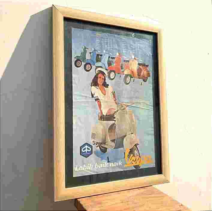Barang Jadul Poster Original Lebih Baik Naik Vespa 1973 Utuh
