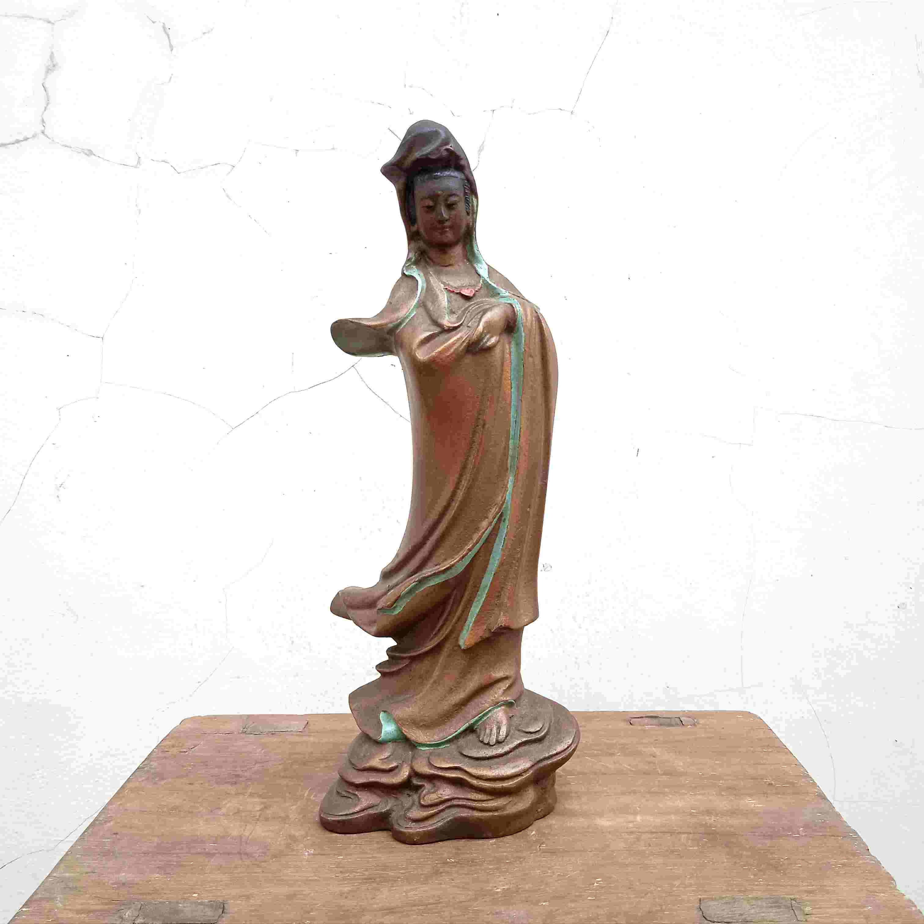 Patung Perunggu Cina Dewi Kwan Im Tebal Berat Tua Antik