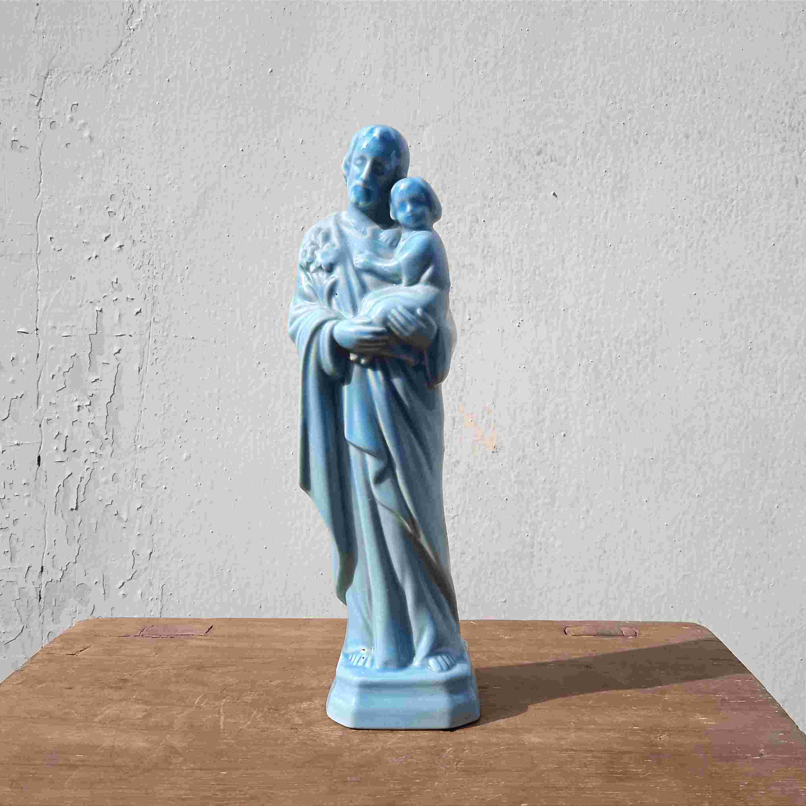 Patung Antik Porselen Santo Yusuf Warna Biru Utuh T.17,5cm