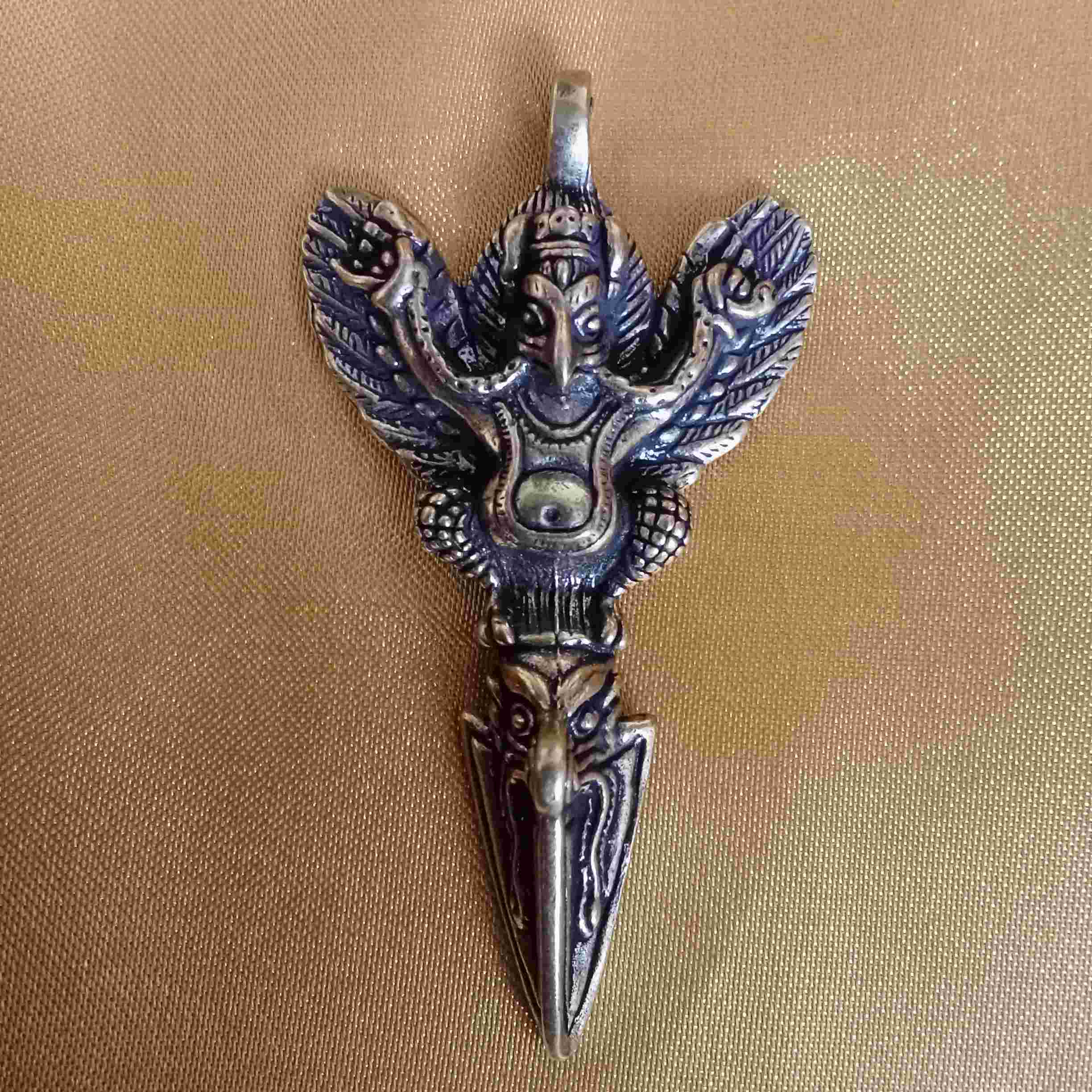 Liontin Kalung Garuda Wisnu 