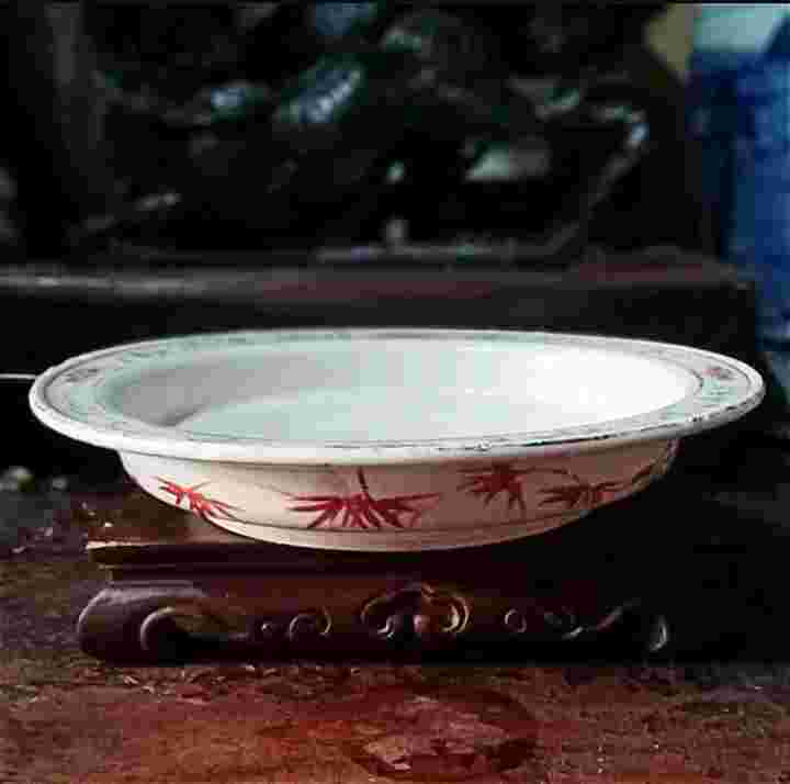 Barang Antik Piring Tatakan Pot Porselen Famille Rose Tua Kuno