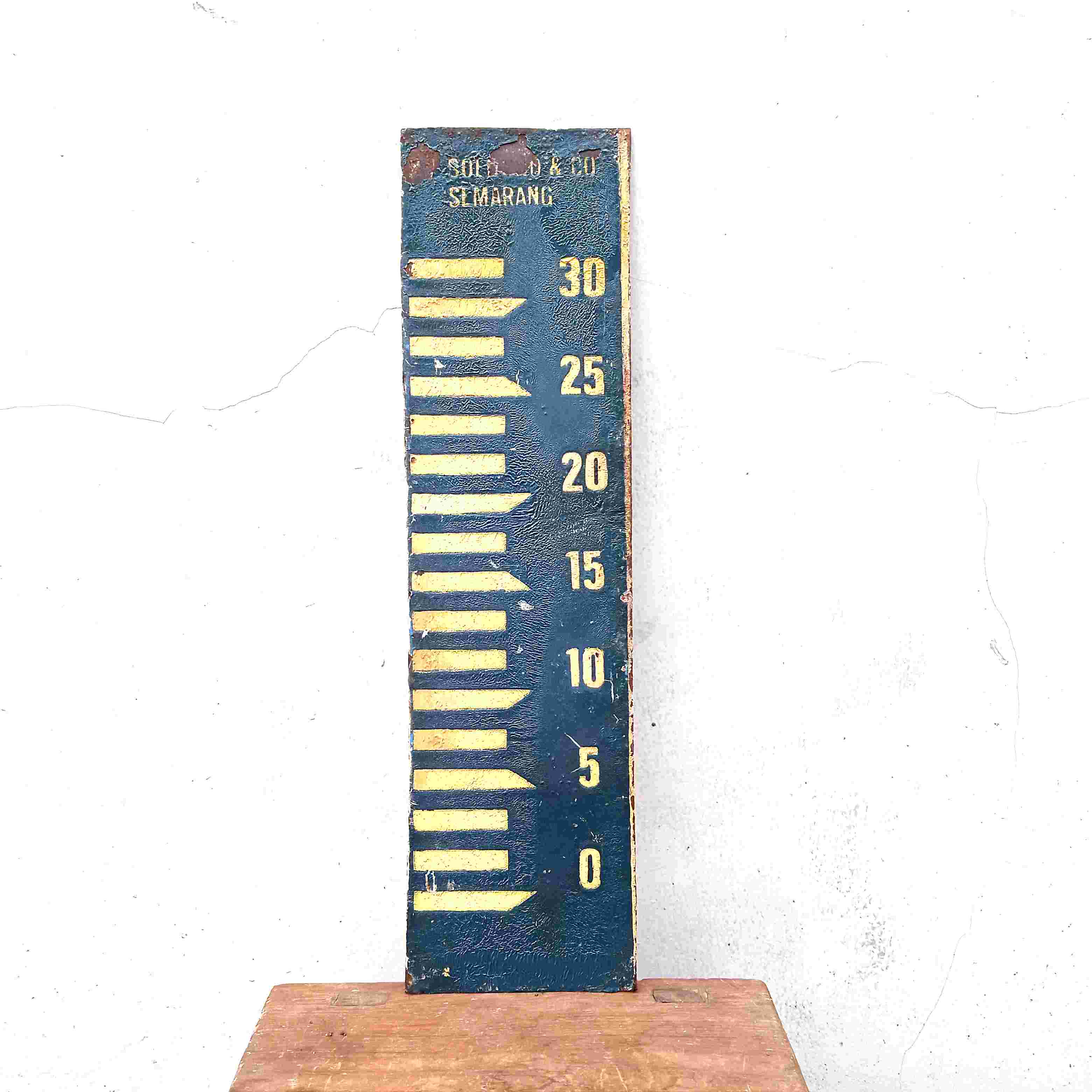 Antik Pajangan Lama Alat Pengukur Air NV.SOEDONO & CO SEMARANG Besi