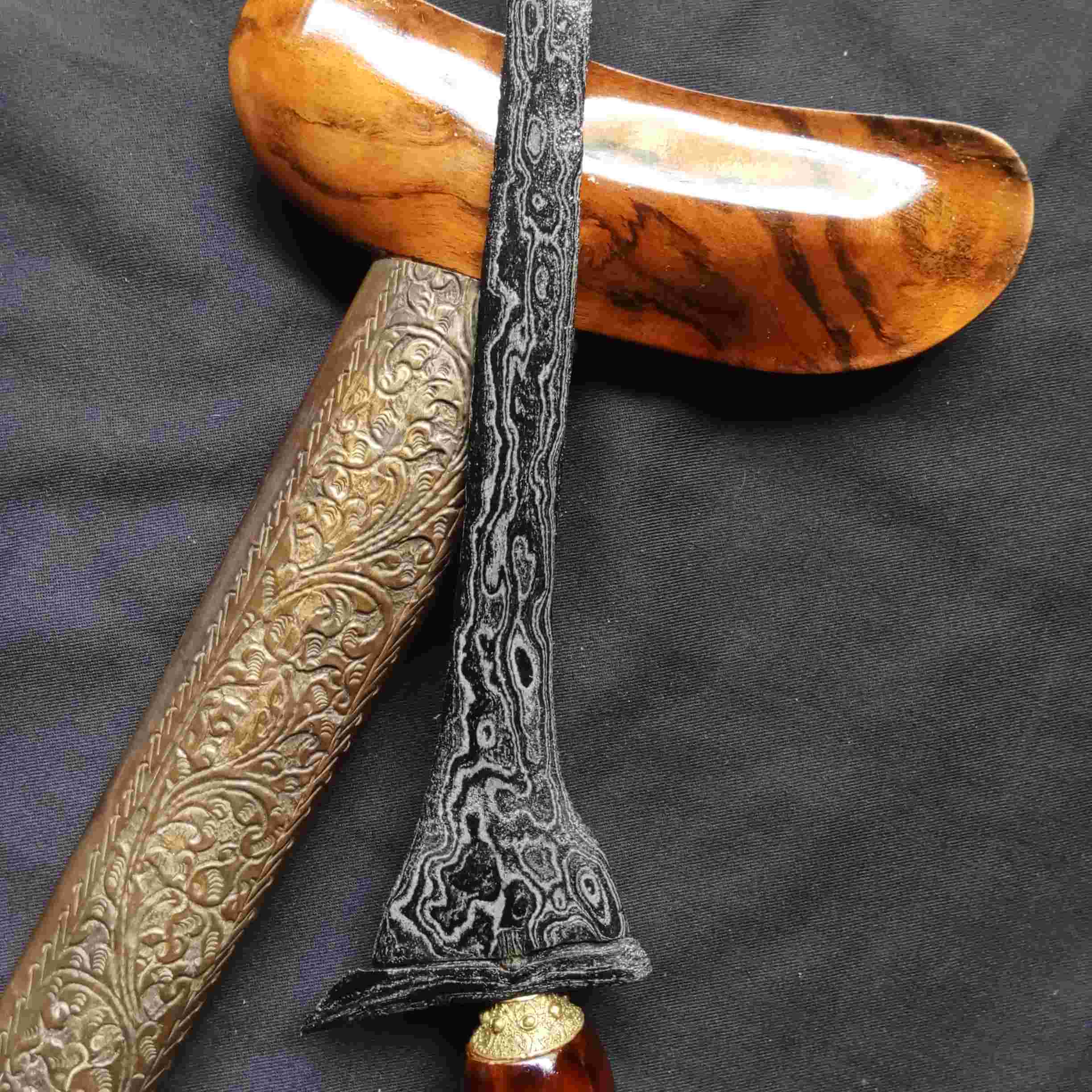 Keris Pamor Udan Mas Tiban Sepuh Original Estimasi Mojopahit Pesi Gapit Wayang Empu Jigja 