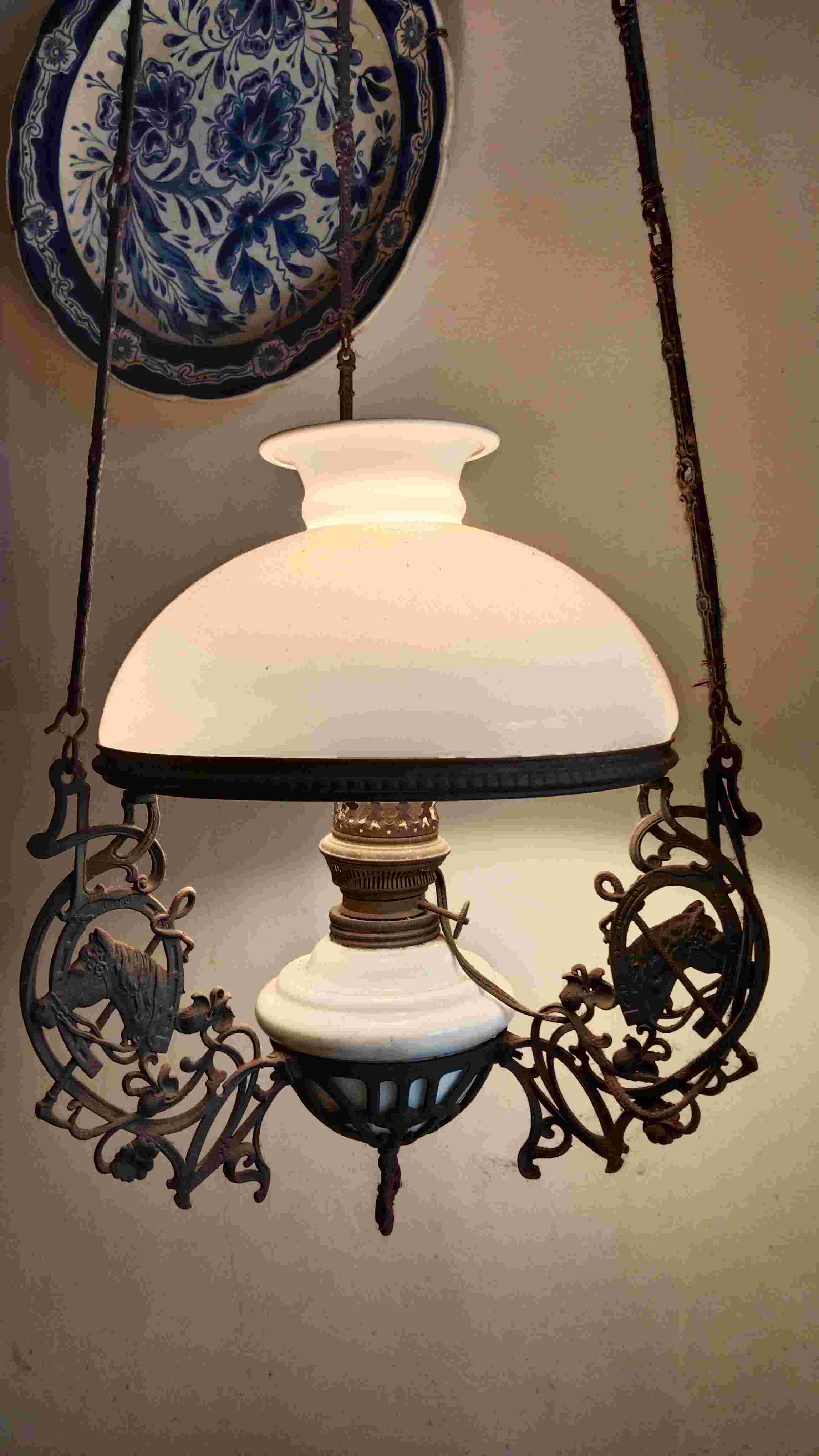 LAMPU GANTUNG KUNO ANTIK ASLI BUKAN REPRO