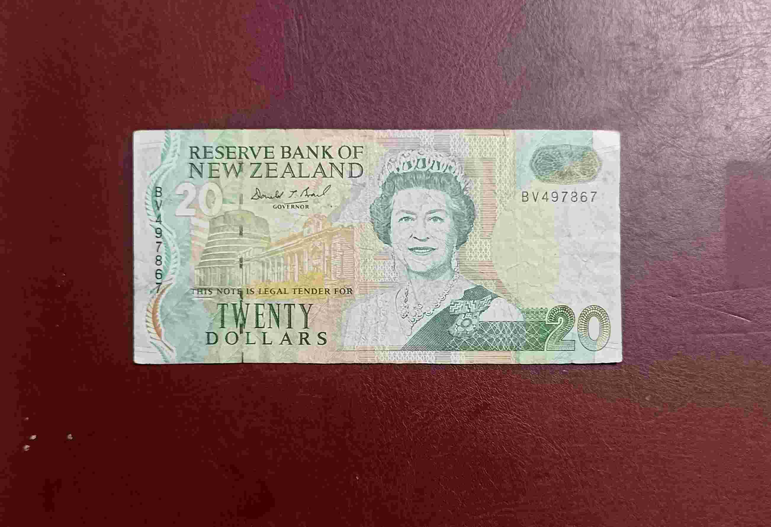 UANG NEW ZEALAND 20 DOLLARS