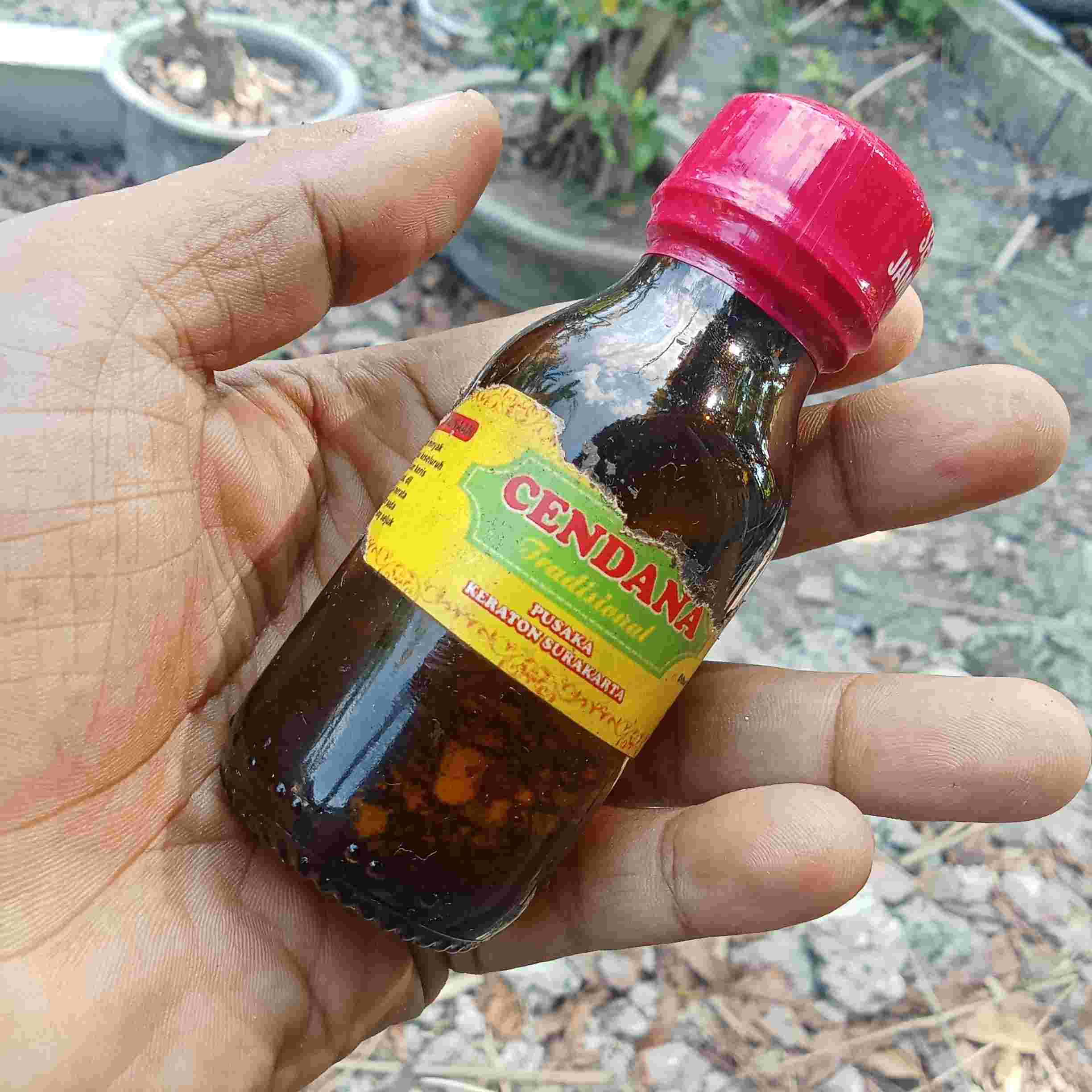 Minyak Perawatan Pusaka Wesiaji Tosanaji Aroma Wangi Cendana Stok Lama Isi Murni Original Lebih Banyak , Stok Terbatas 