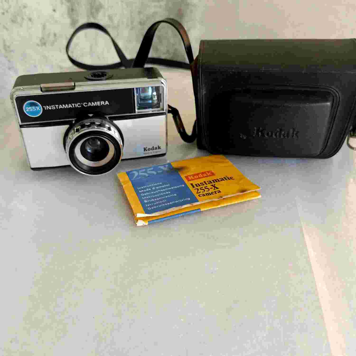 Camera Kodak Instamatic 255x in England